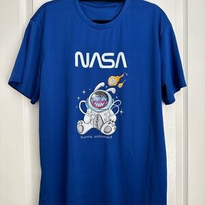 NASA "BUNNY ASTRONAUT" Space Blue Short Sleeve T-Shirt Tee. XL.